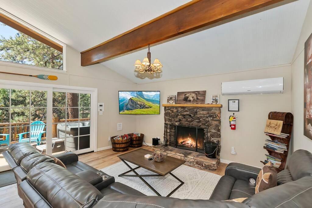 Chalet Monterey W/Hot Tub - Big Decks/Bbq Villa Big Bear Lake Buitenkant foto