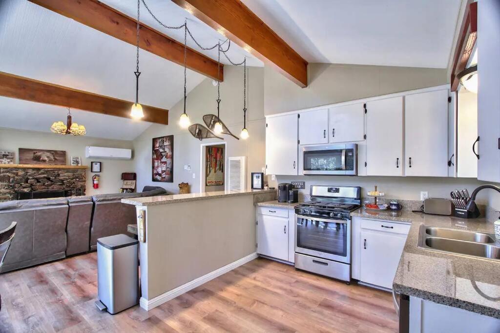 Chalet Monterey W/Hot Tub - Big Decks/Bbq Villa Big Bear Lake Buitenkant foto