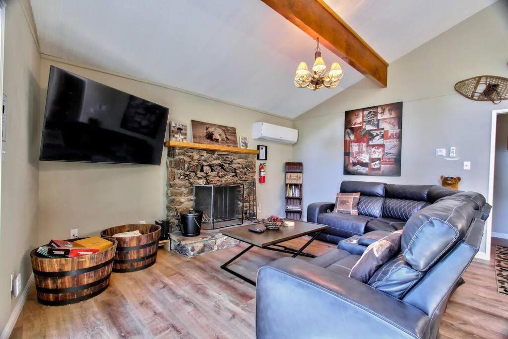 Chalet Monterey W/Hot Tub - Big Decks/Bbq Villa Big Bear Lake Buitenkant foto